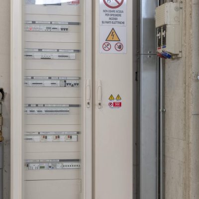 impianto-elettrico-sito-produttivo-e-palazzina-uffici-09